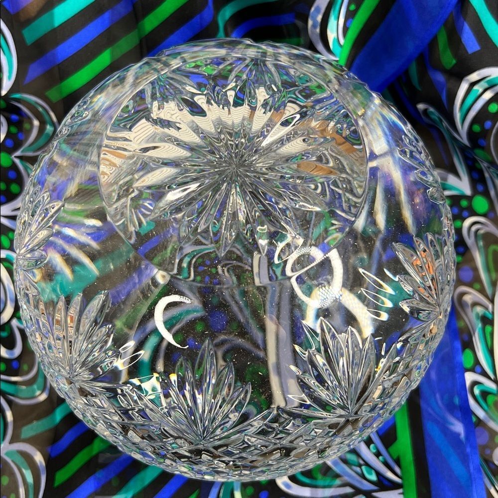 Tipperary Crystal 'Rose Bowl' - Picture 5 of 5